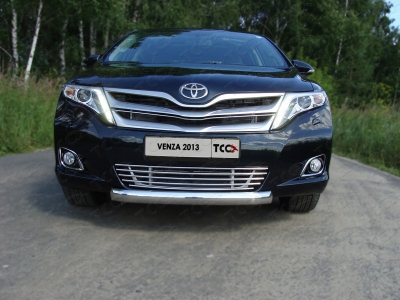 Защита переднего бампера овальная 75х42 мм ТСС для Toyota Venza 2012-2017